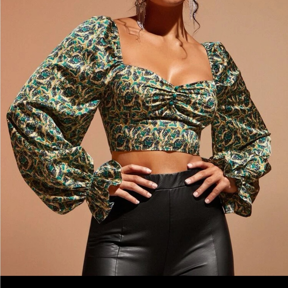 SHEIN Floral Balloon Sleeve Top